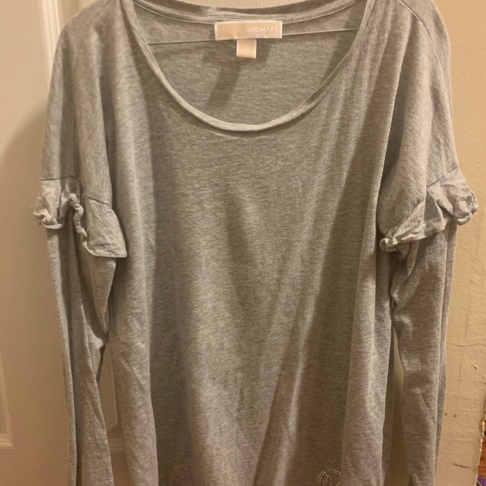 Woman’s Michael kors shirt